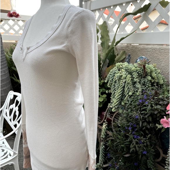 Free People Cream Thermal with Macrame Sleeves Size M - Picture 9 of 13